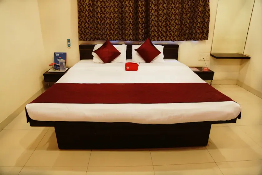 Hotel Alpine Pimpri - Image 1