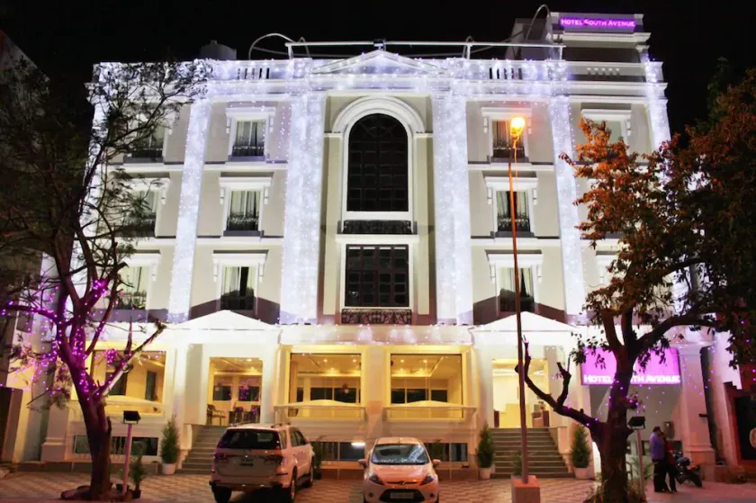 Hotel South Avenue - Image 1