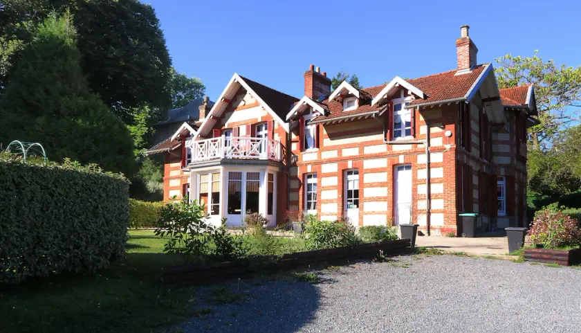 La Villa Des Rosiers - Image 1
