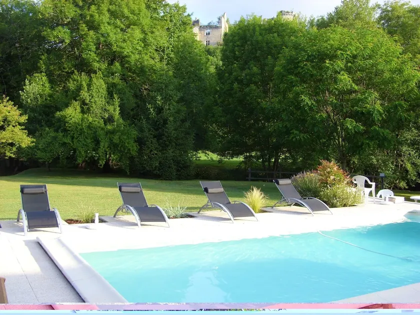 House With 4 Bedrooms in Saint-pierre-de-côle, With Private Pool, Furnished Garden and Wifi - Image 1
