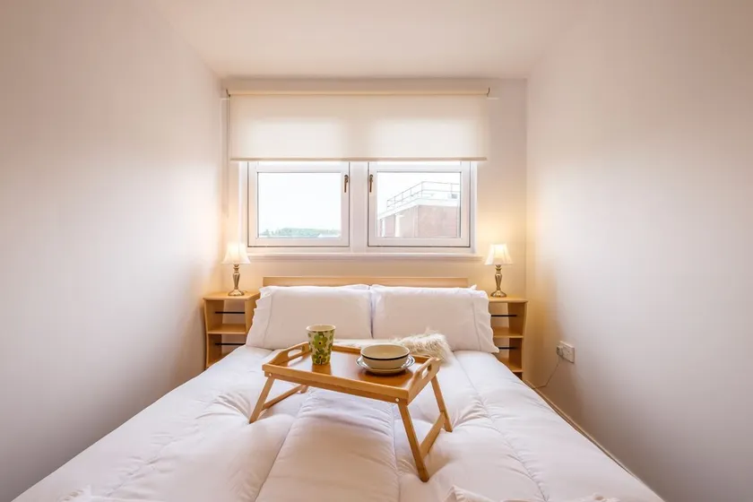 Station Apartment - Image 1
