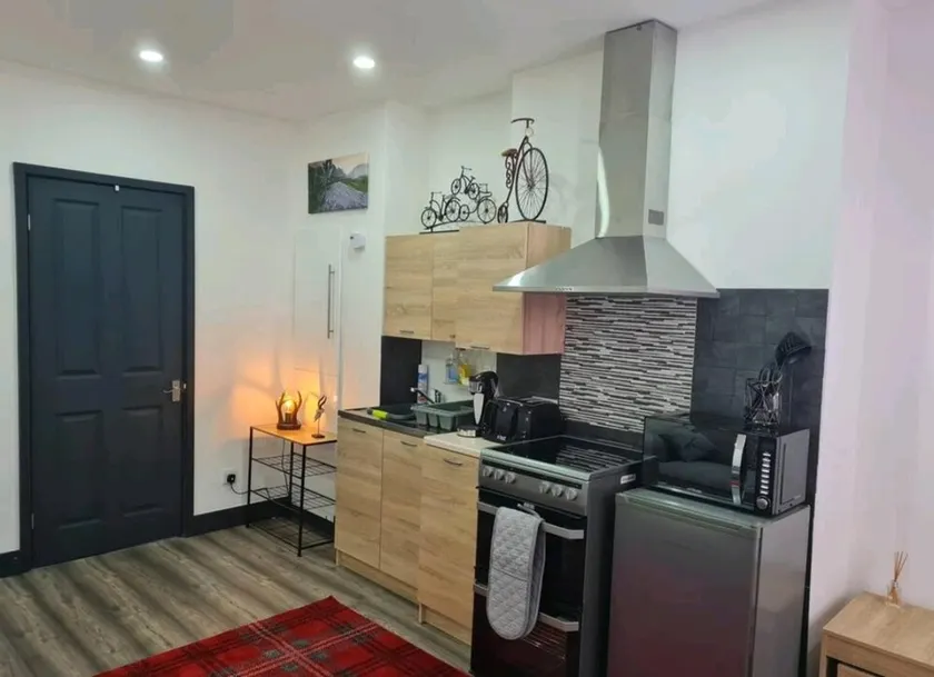 Charming 1-bed Apartment in Peebles - Image 1