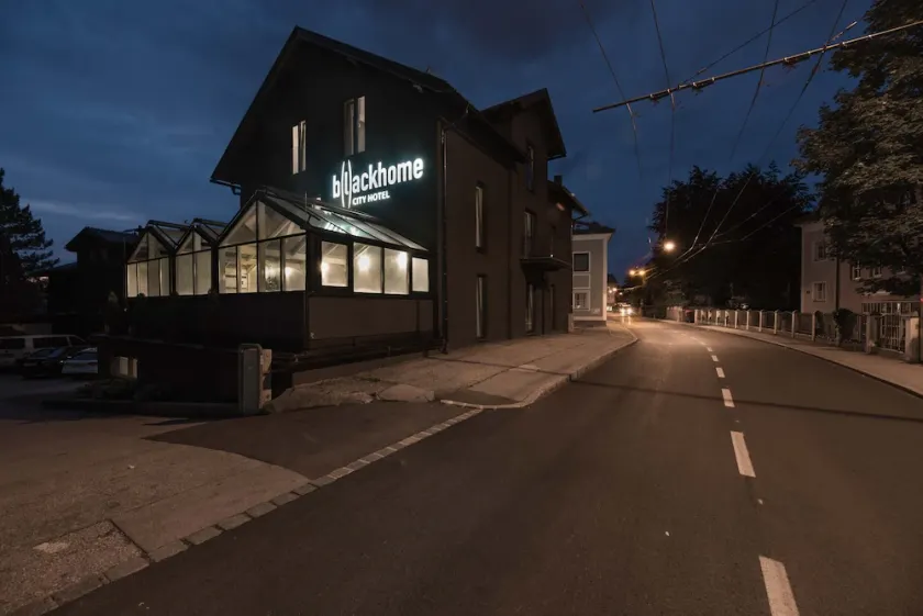 Blackhome Salzburg Maxglan - Image 1