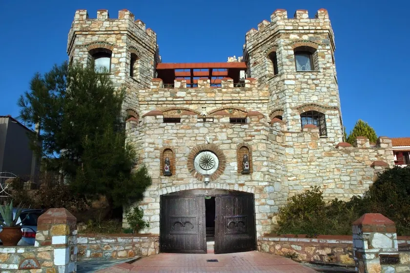 The Castle - Image 1