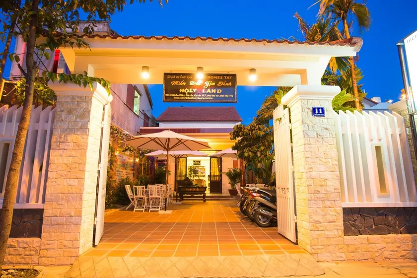 Holy Land Homestay - Image 1