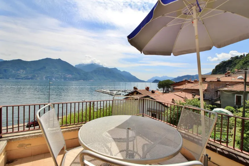 Residenza Menaggio Apartments - Image 1