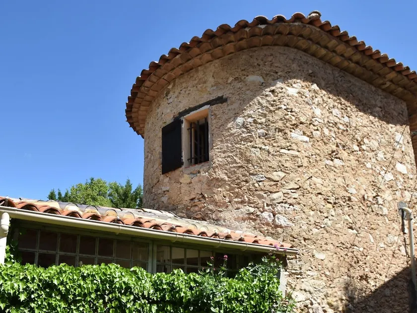 Quaint Holiday Home in Lorgues with Pool - Image 1