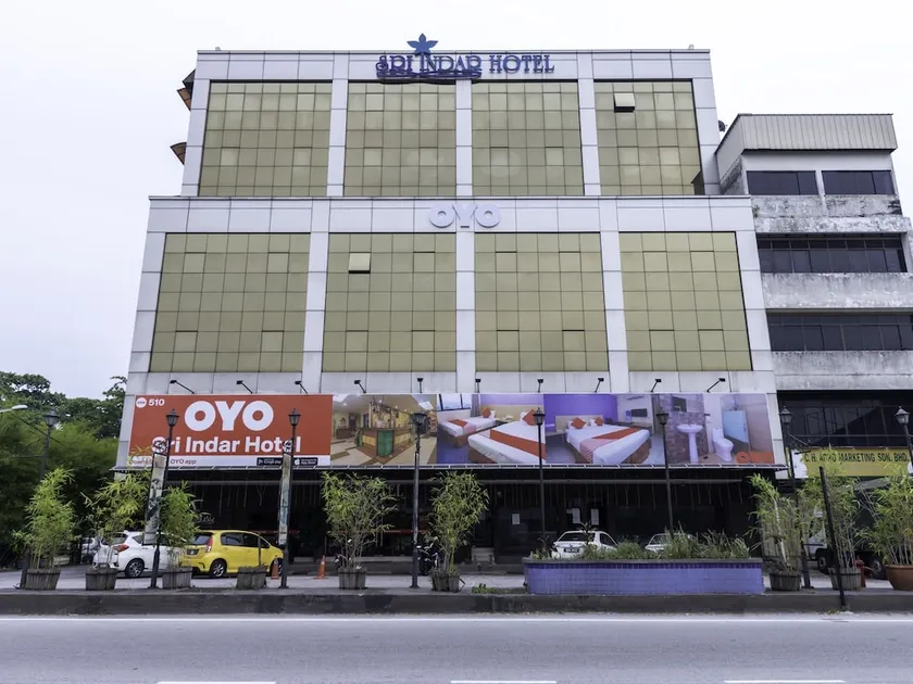 Sri Indar Hotel by OYO Rooms - Image 1