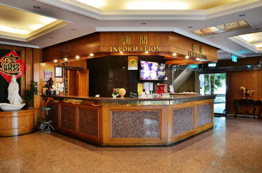 Family hotel- Linsen - Image 1