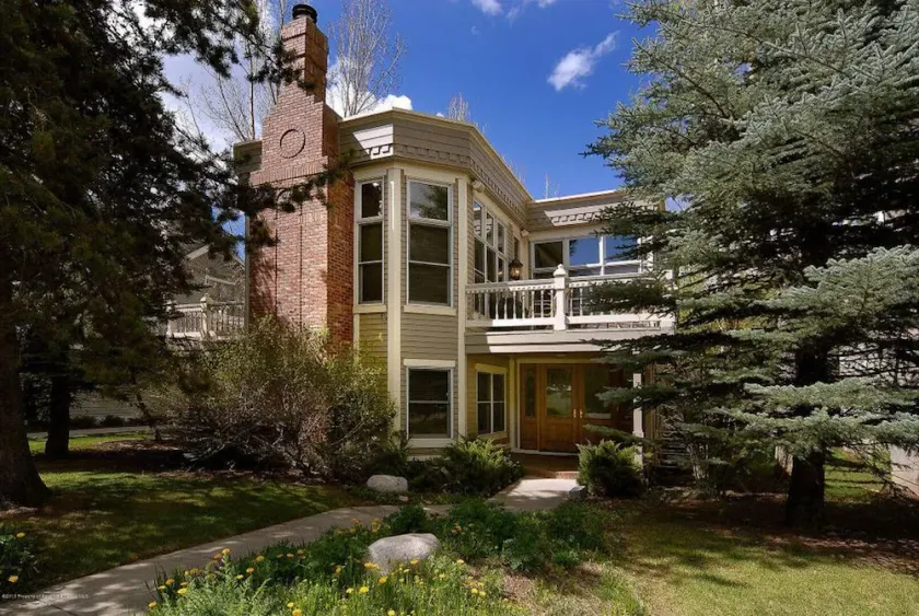 Classic West End  - True Aspen Charm 5 Bedroom Home by RedAwning - Image 1