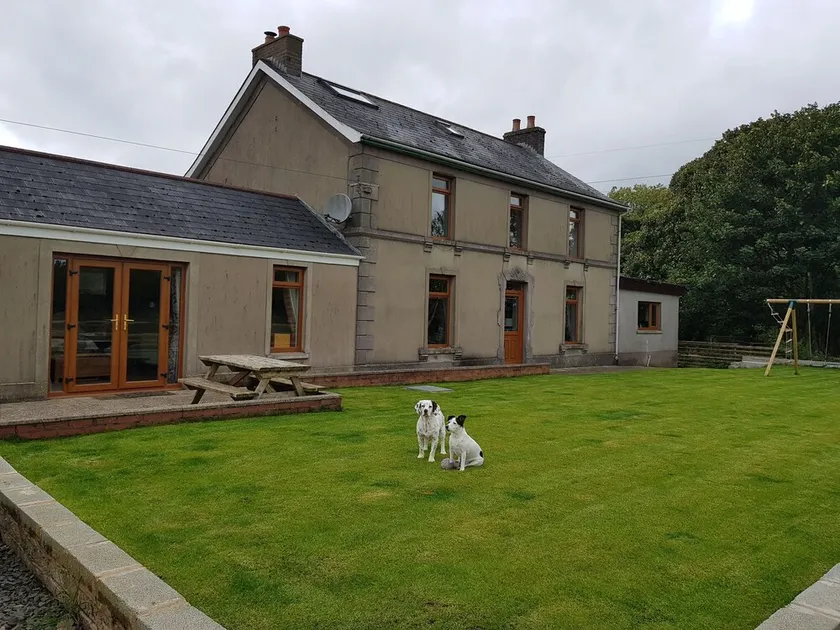 Beech Lane Farmhouse - Image 1