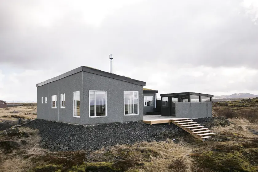 Cabin by the Sea - Image 1