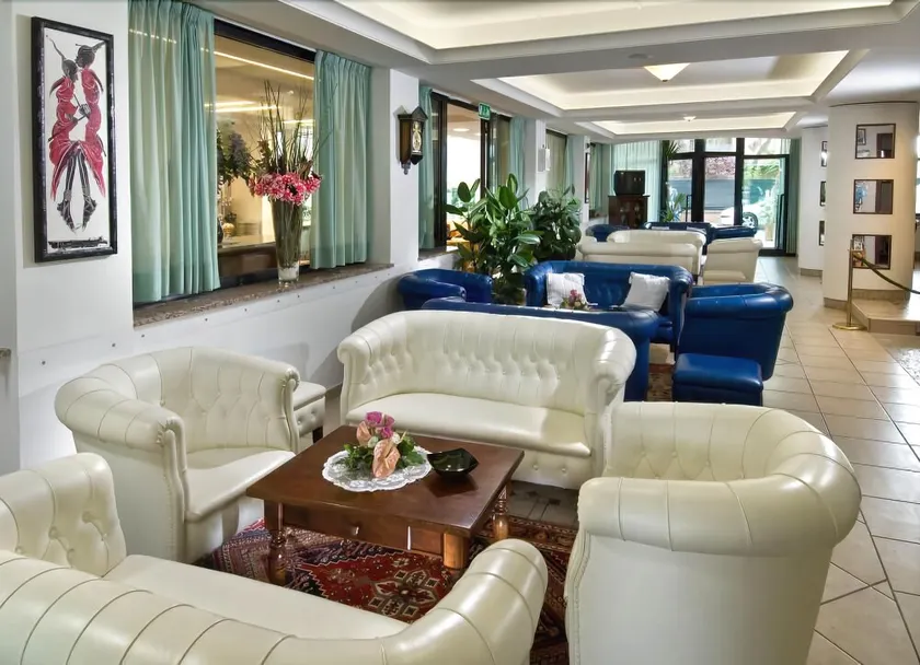 Hotel Tulipe - Image 1