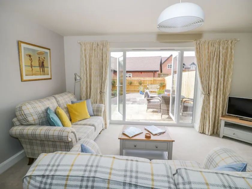 Hawkins Way Cottage - Image 1