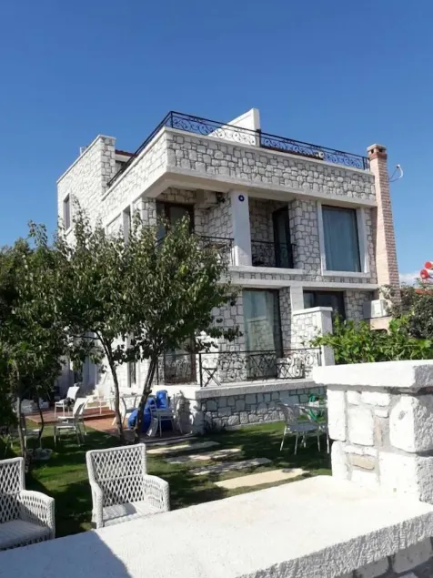 Beyaz Tas Butik Otel - Image 1