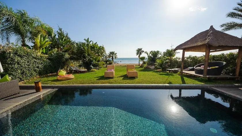 Oceanview Luxury Villa 038 - Image 1
