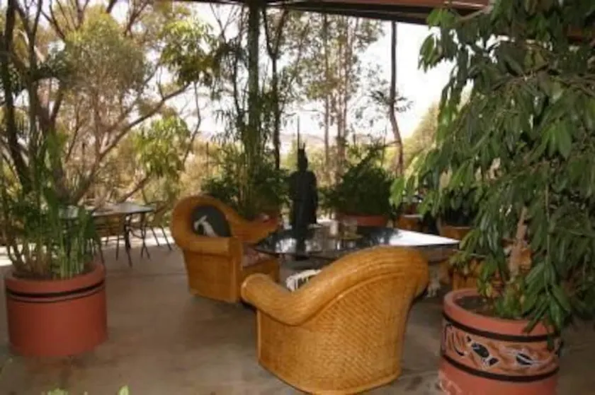 Black Wattle Retreat - Image 1