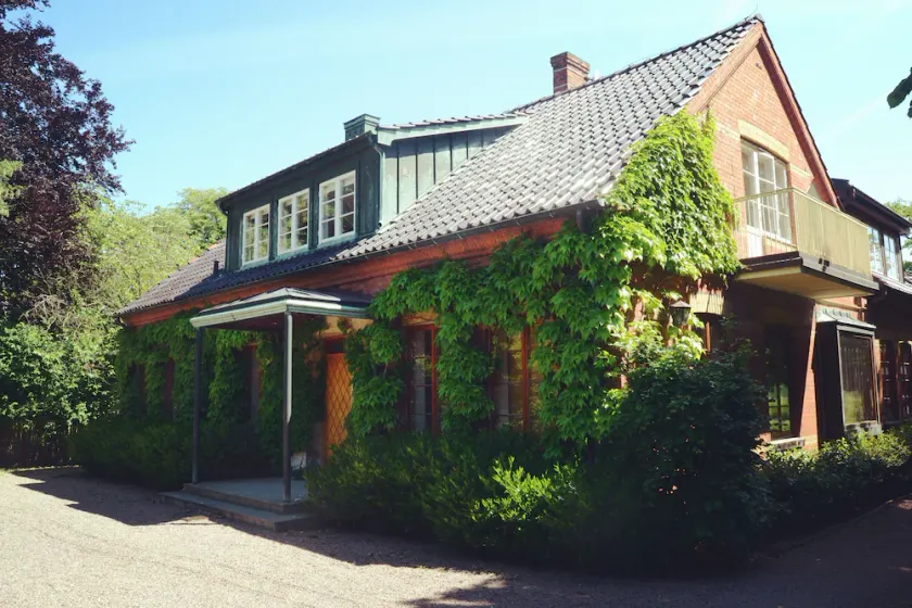 Minnesberg Bed & Breakfast - Image 1