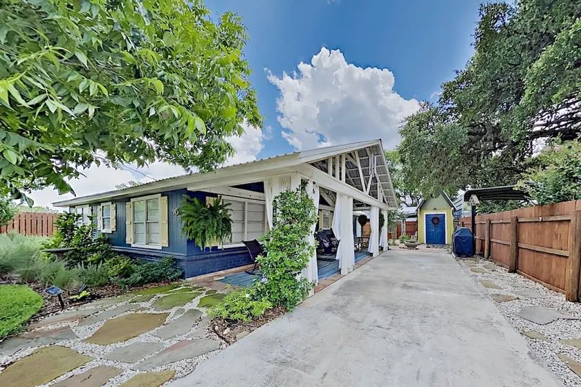 Charming W/ Chic Decor -- Walk To Downtown 3 Bedroom Home - Image 1