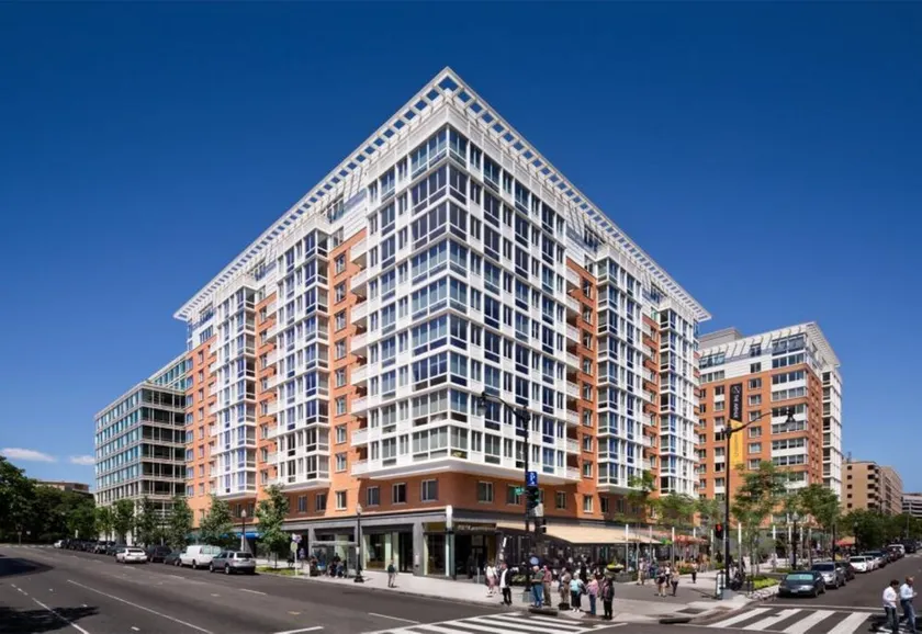Bluebird Suites on Washington Circle - Image 1