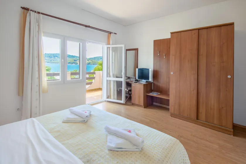 Hotel Plava Laguna - Image 1