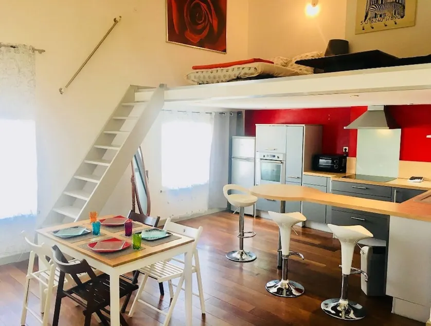 Loft 77m2 Coeur De Ville - Image 1