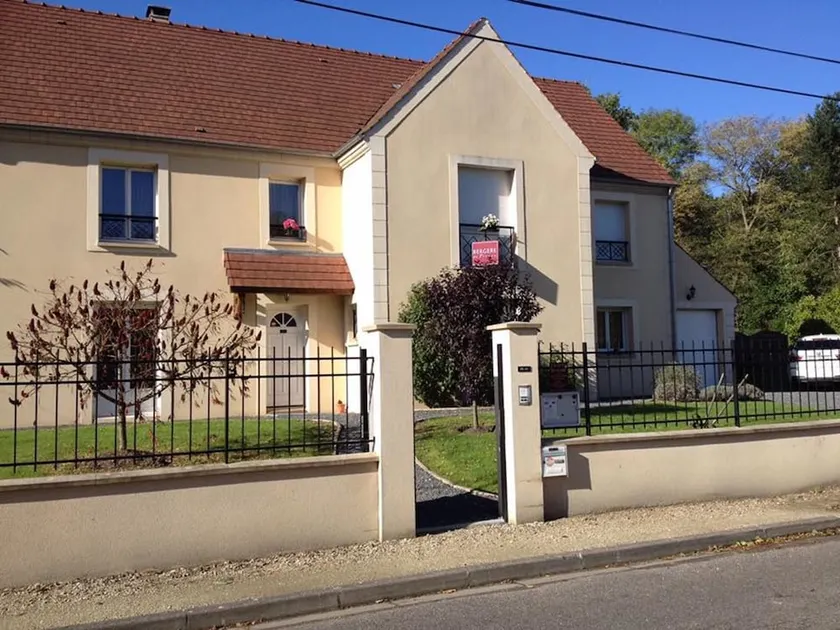 Au Petit Nid De Valaine - Image 1