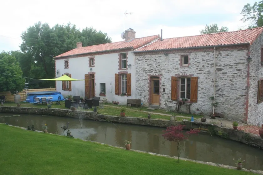 Le Moulin De Gontard - Image 1