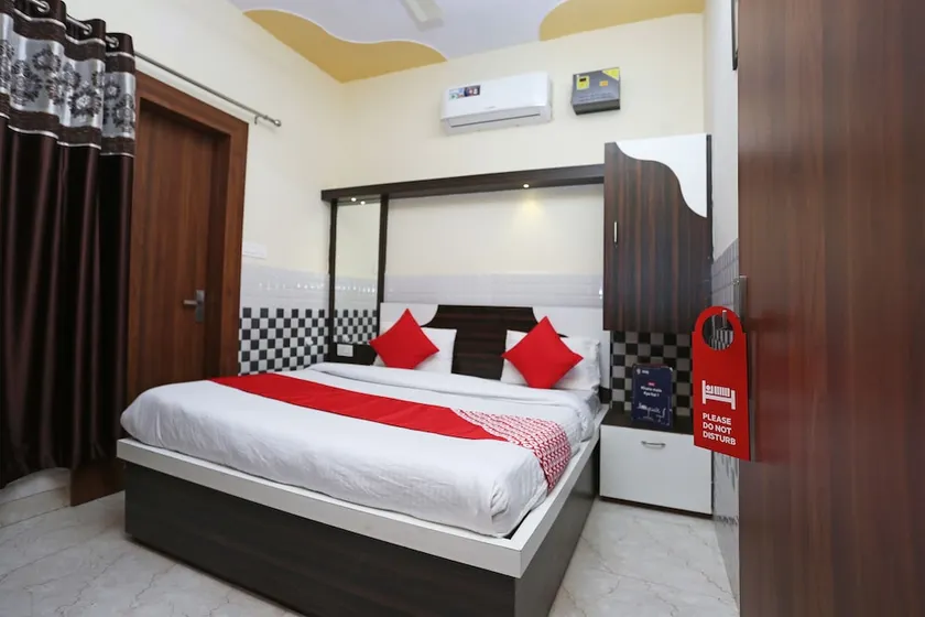 OYO 30451 Hotel Yaduvanshi - Image 1