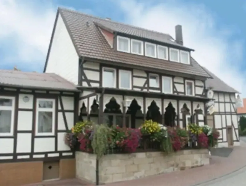 Hotel zur Linde - Image 1