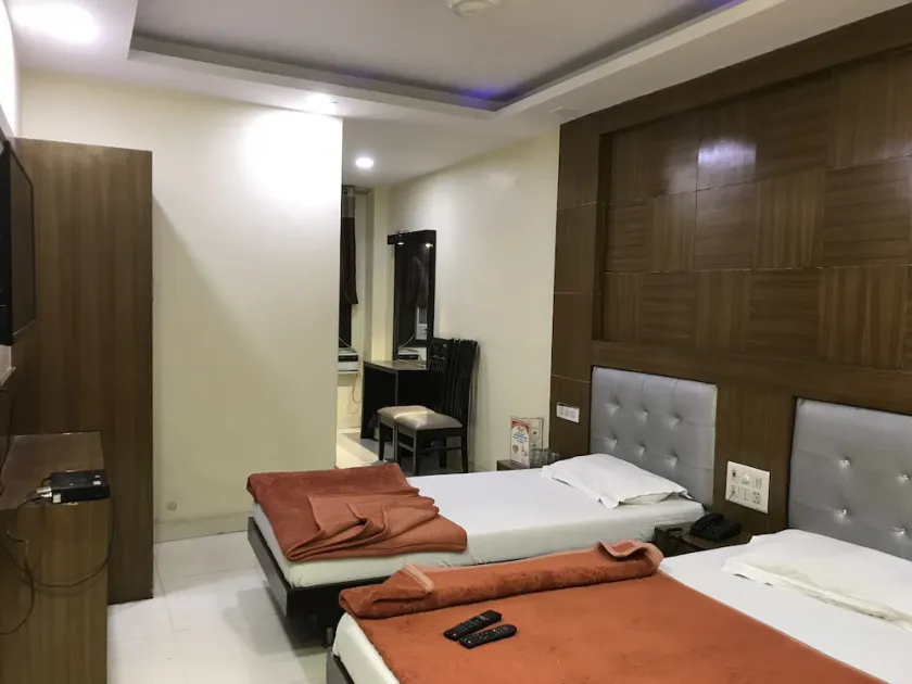 Noble Inn - Image 1