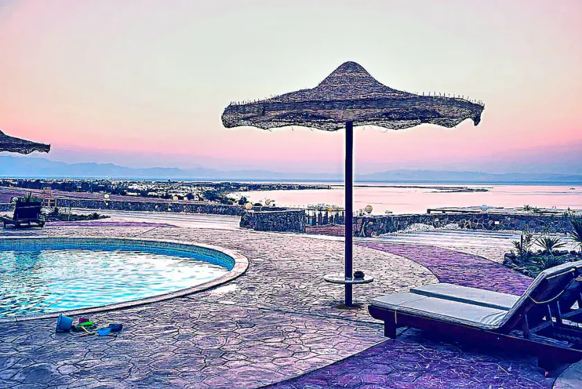 The Cozy Pool Home - Image 1