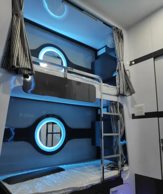 Ocean Dormitory - Image 1