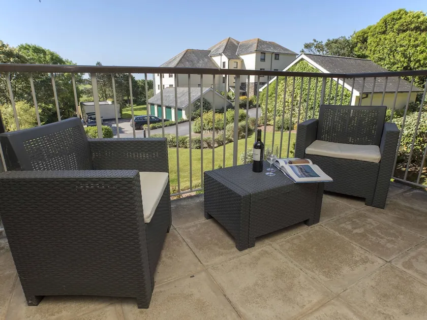 2 Tanworth House - Image 1