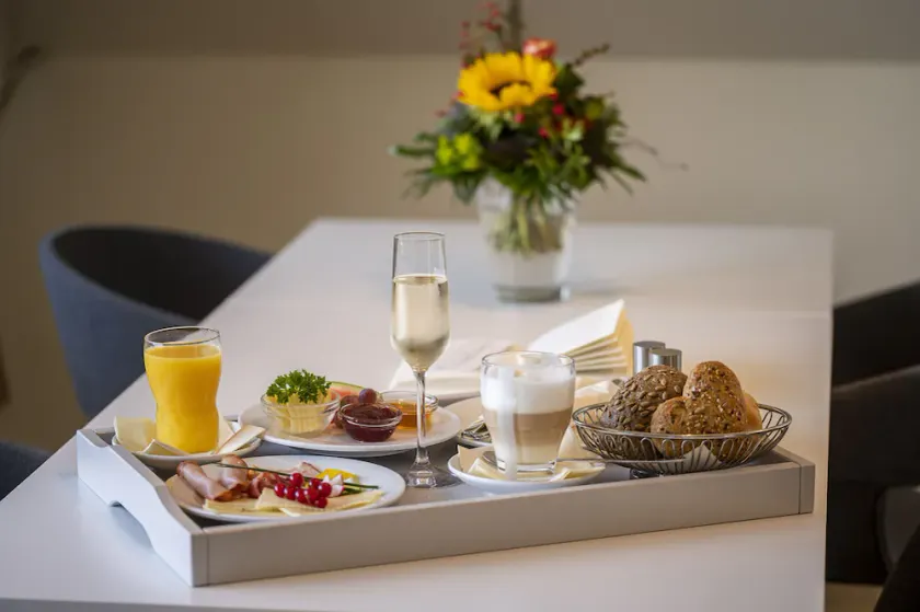 Deluxe Junior Suite - Image 1