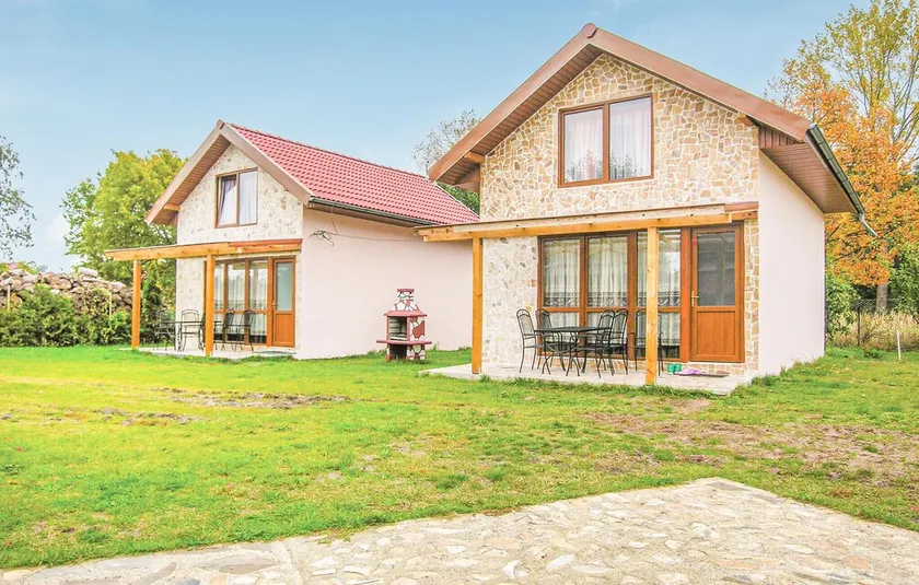 Awesome Home in Swinoujscie With 2 Bedrooms, Wifi and Outdoor Swimming Pool - Image 1