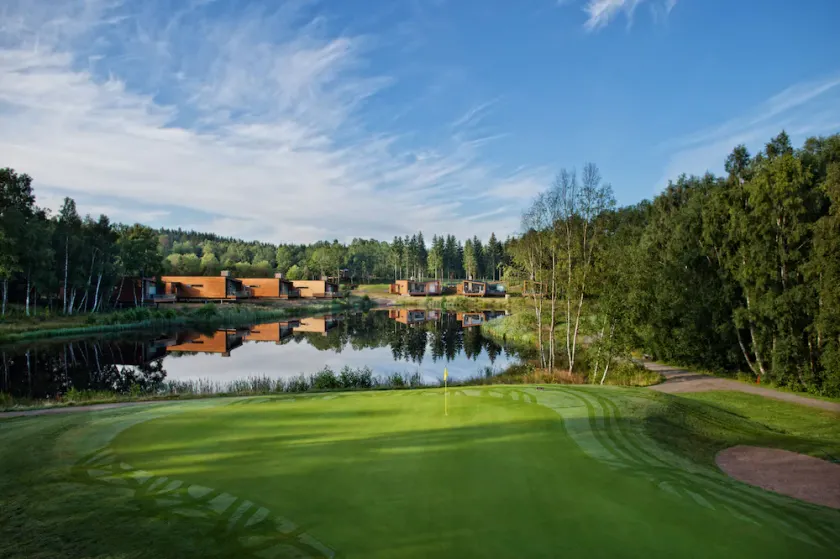 Woodlands Country Club - Image 1