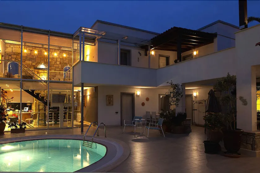 Hotel No 20 Marina - Adult Only - Image 1