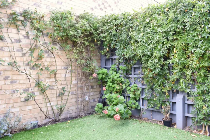2 Bedroom House Close To Peckham Rye Park - Image 1