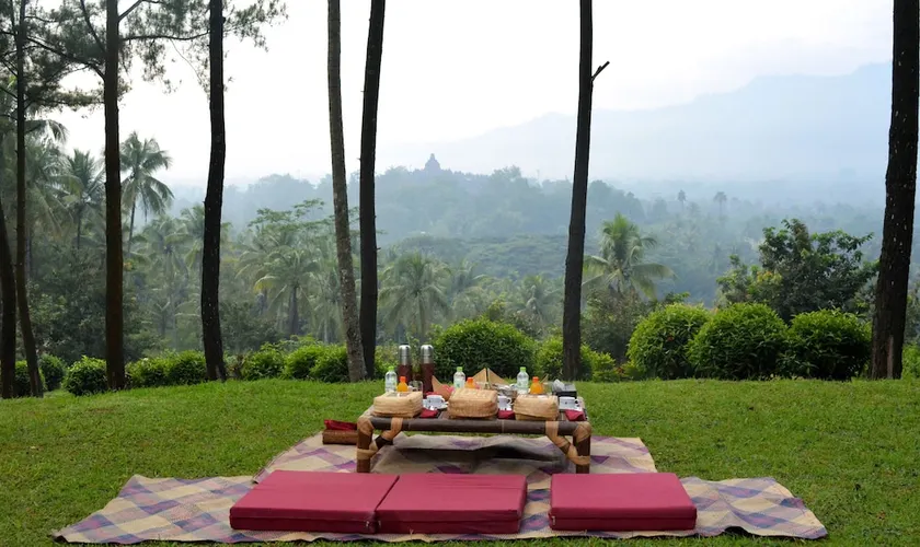 Manohara - Image 1