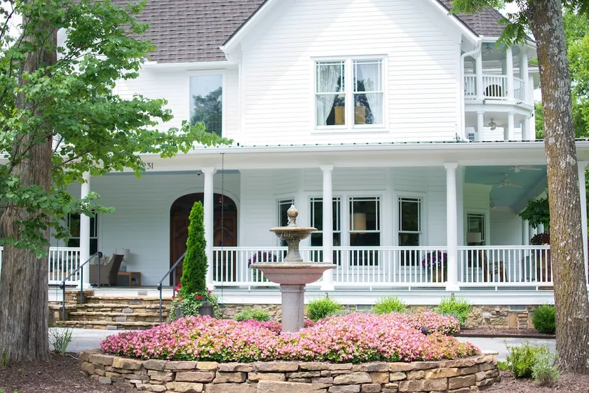 Pratt Place Inn and Barn - Image 1
