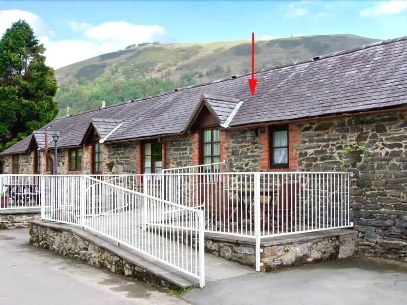 Flat Cottage - Image 1