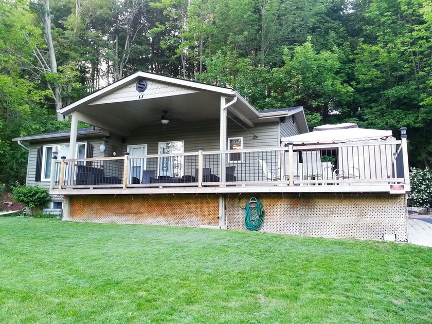 4 Bedroom River-view Cottage - Image 1