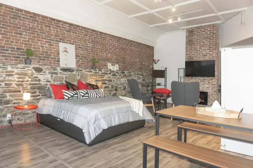 Cozy Studio In the Heart Uptown Saint John! Parking Coffee - Image 1