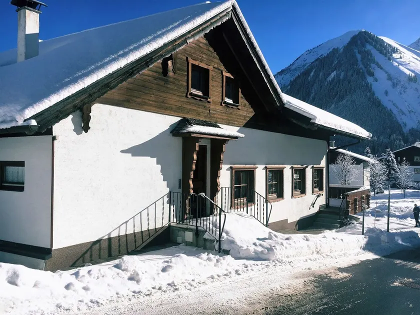 Spacious Apartment in Berwang Near Ski Area - Image 1