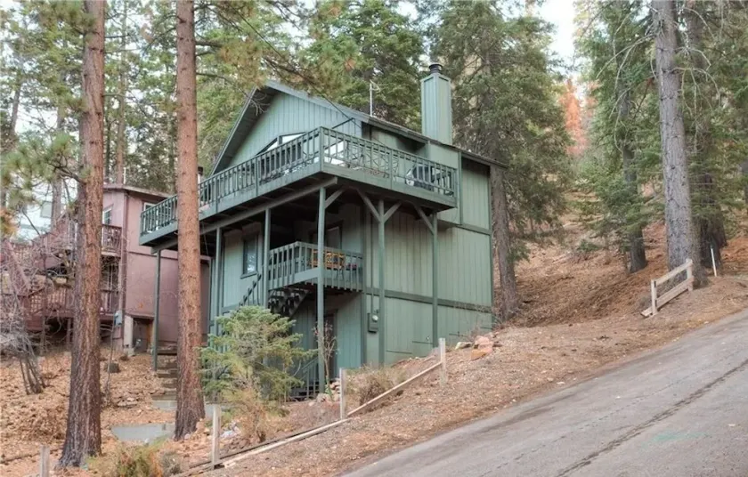 Bear Lassen Chalet - Image 1