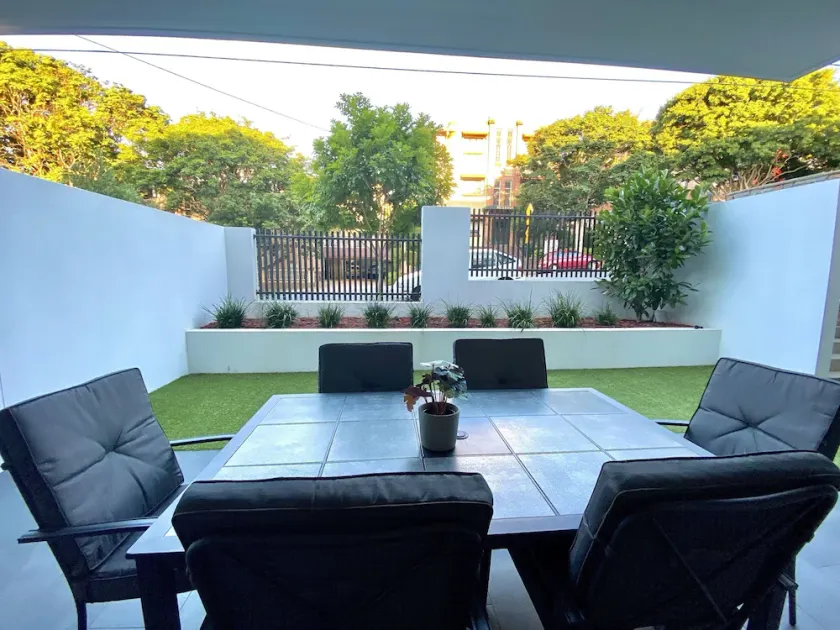 Ascot Apartments - Image 1