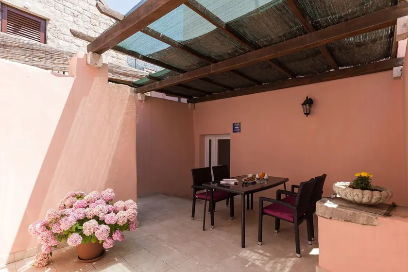 Little Village House - Image 1