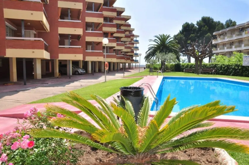 Apartamento Vista a la Playa Para 6 Personas en Cambrils - Image 1