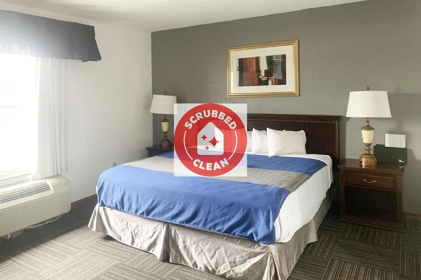 Americas Best Value Inn - Image 1